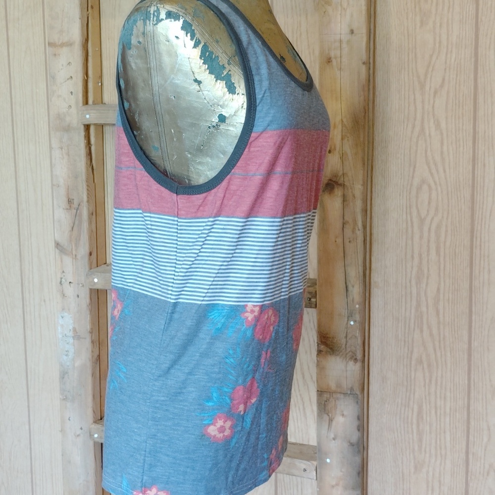 Distortion Tank Top in Color Block, Floral print, and Stripes Cotton Poly Blend - Picture 5 of 16